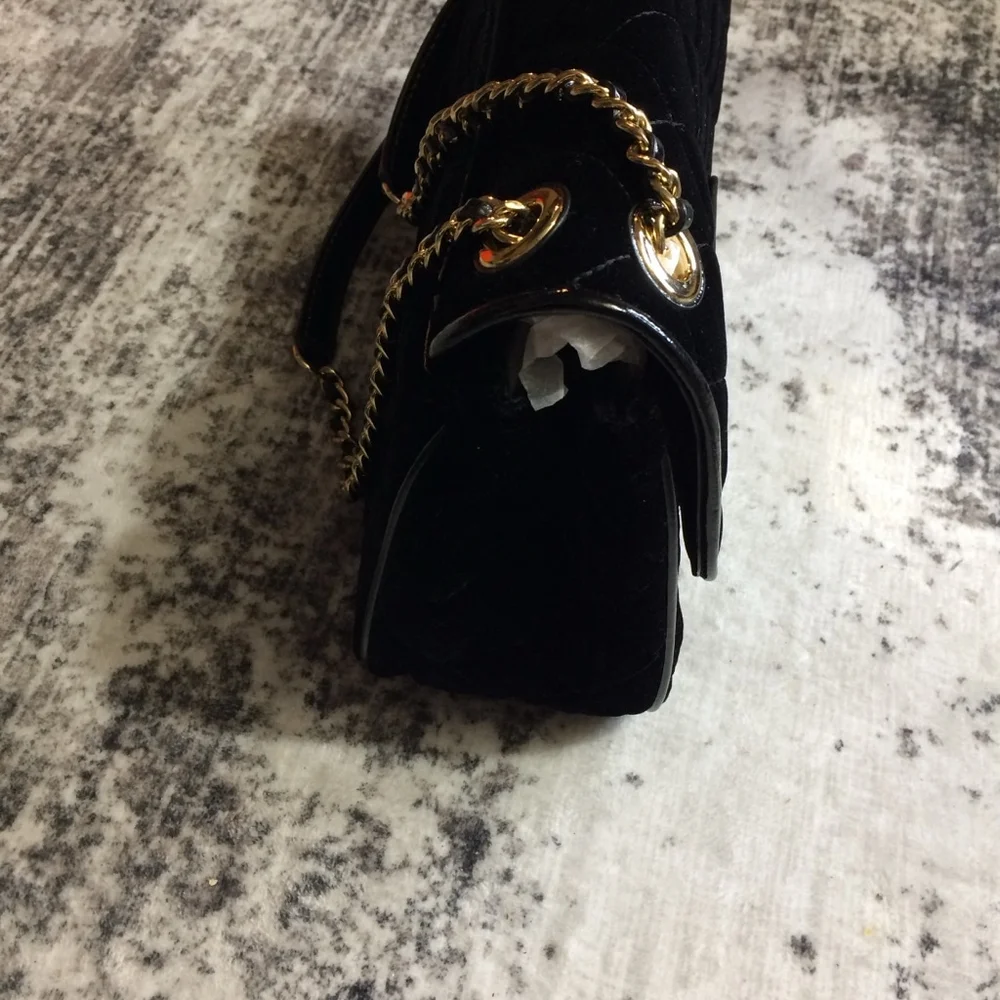 Michael Kors Sloan Large Black Velvet Chain Shoulder Bag - Picture 8 of 10